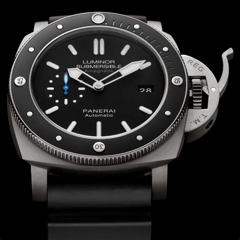 panerai 1305 vs 1389|Panerai Luminor Submersible 1950 Amagnetic 3 Days.